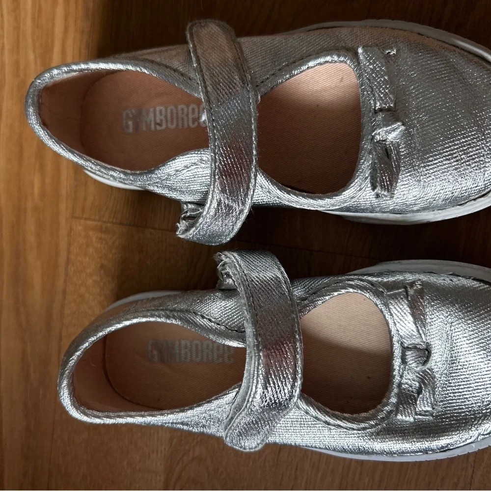 Gymboree Girls cute bowl shiny silver strap shoes for toddler girls size 11